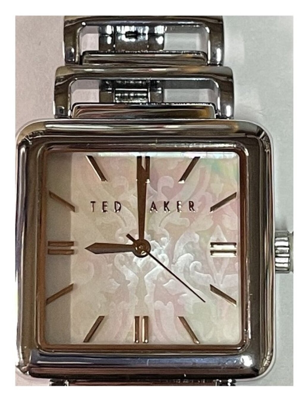 Ted Baker Women's Mesmira Chunky Chain Link Watch, Silver Band